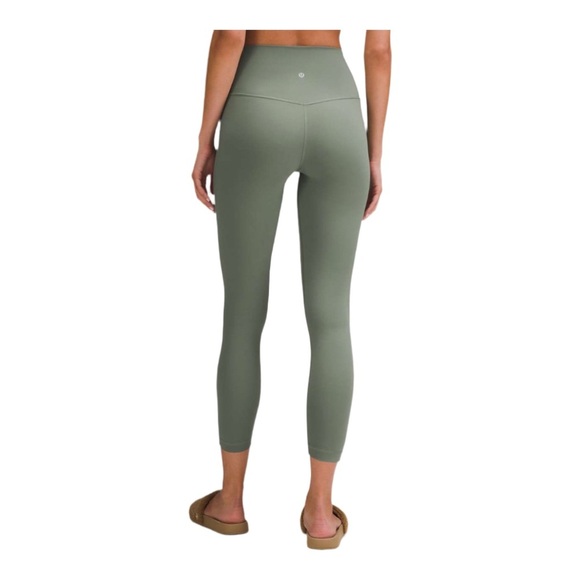 lululemon athletica Pants - Lululemon Align High-Rise Black Leggings EUC Size 4